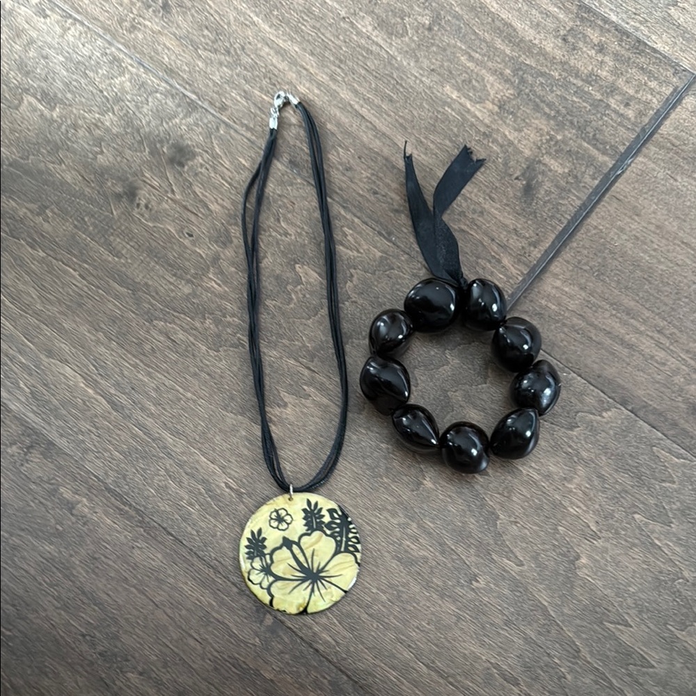 Floral Pendant Necklace and Black Bead Bracelet Set